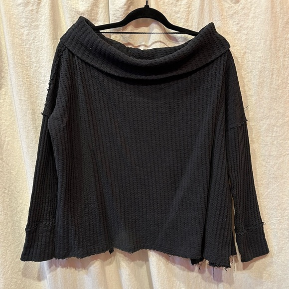 ⚜️ FREE PEOPLE Juicy cowl neck off the shoulder waffle tunic sweater sz L - Picture 3 of 9